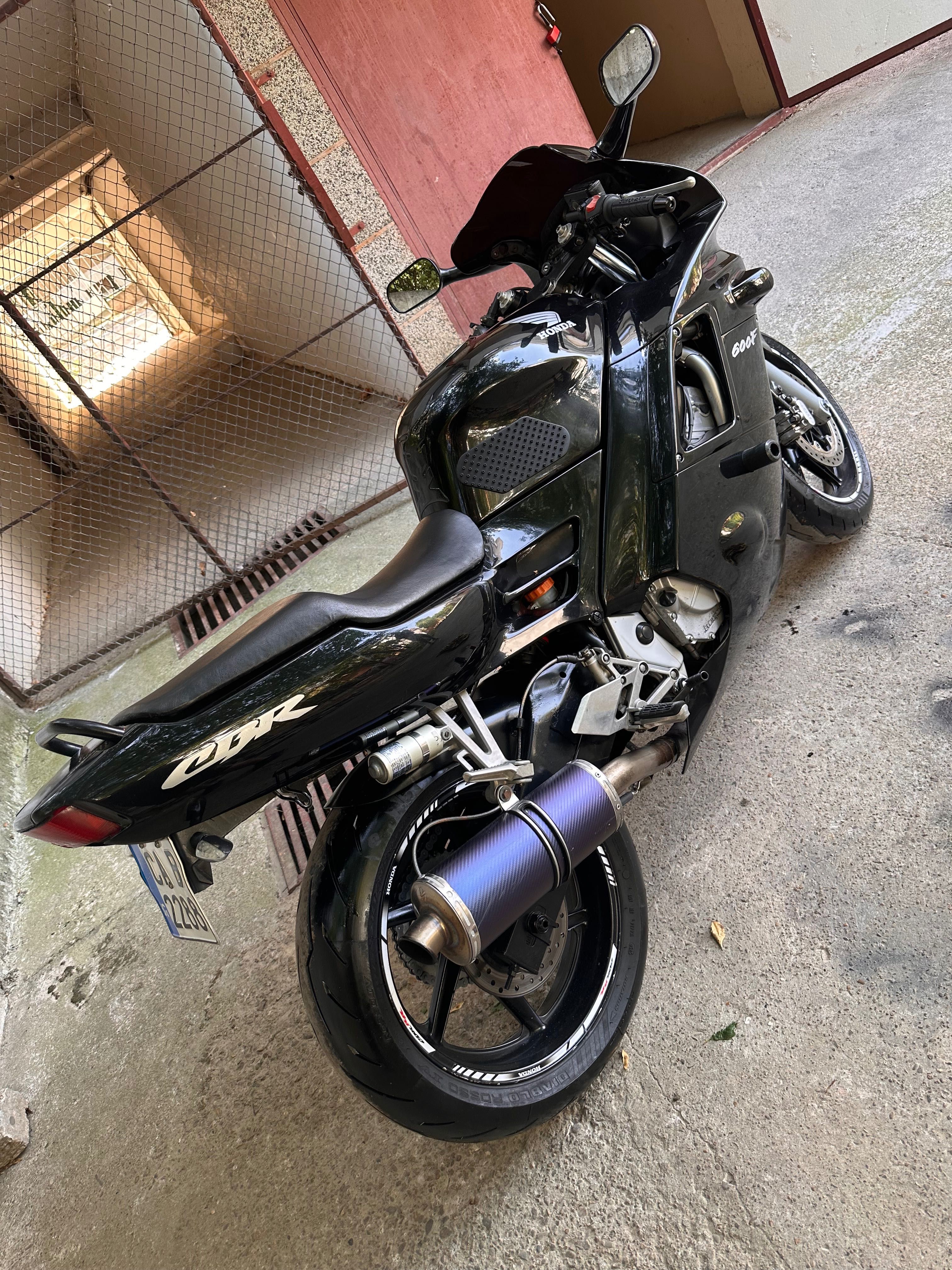 Honda CBR600  F2