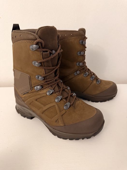 Bocanci militari Haix