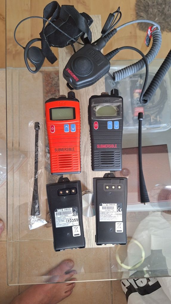 UHF Entel HT783M submersible 2 бр.радиостанции