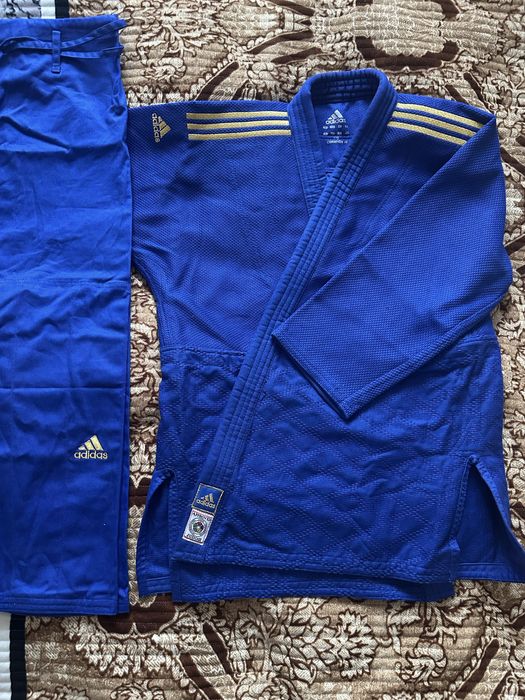 Срочно продам кимоно для дзюдо Adidas champion 3 оригинал
