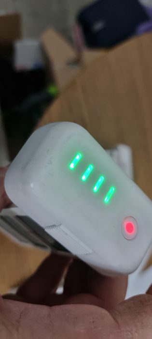 acumulatori , elici si incarcator drona dji phantom 3