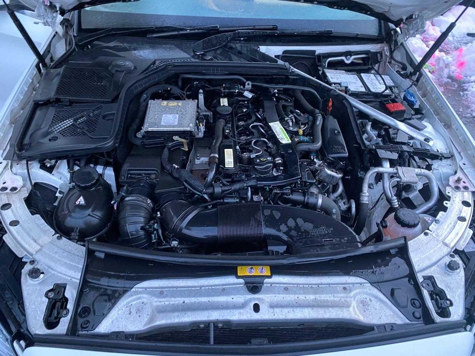 Dezmembrez mercedes C class w205 2.2d om 651/bara w205/panoramic/far/