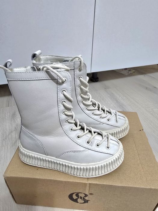 Кожаные сапоги 28