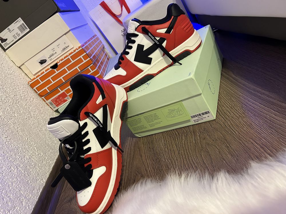 OFF-WHITE Out Of Office Black White Red