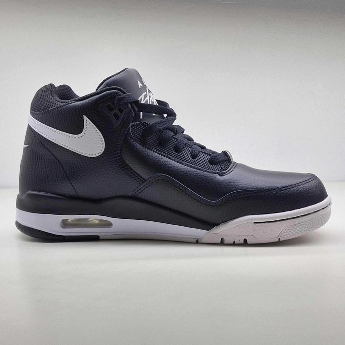 *SALE* Nike Flight Legacy Black/White 42.5 EU