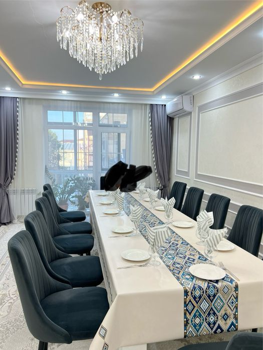 Продам стулия 12 шт в хорошем состоянии