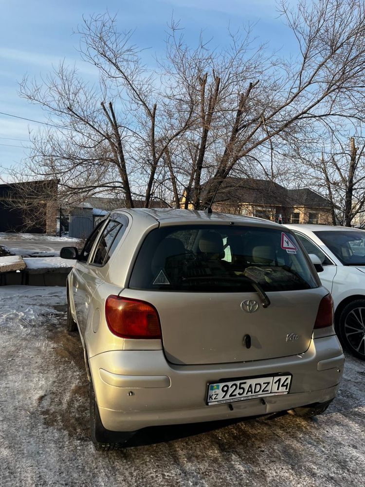 Продам Toyota Vitz