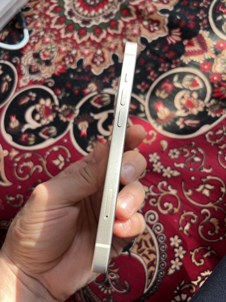 Iphone 13  ideal