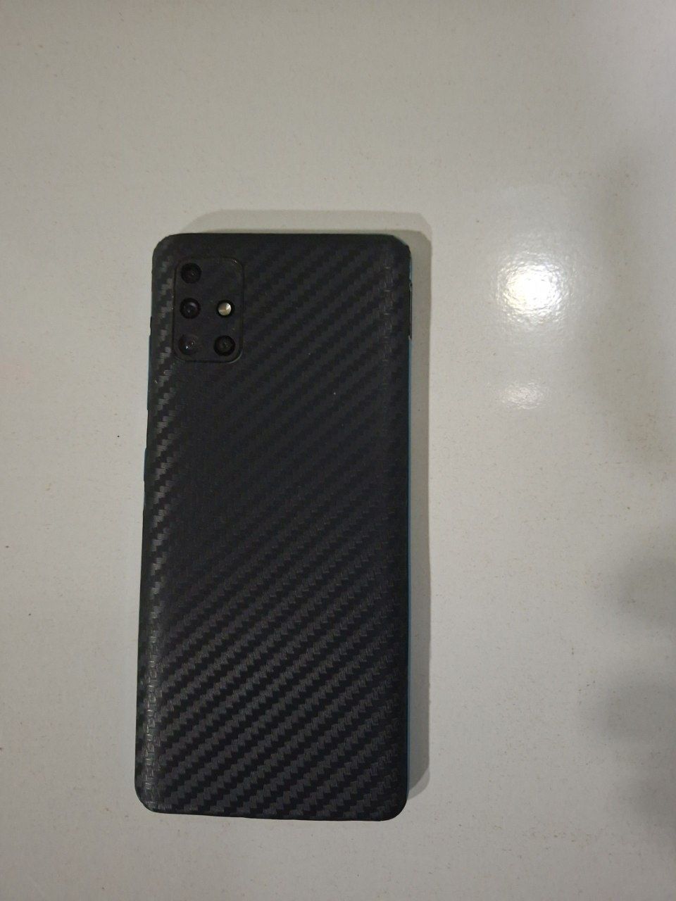 Samsung galaxy a51 6/128gb sotiladi