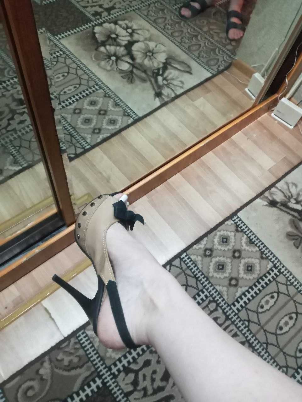 Женские туфли классика