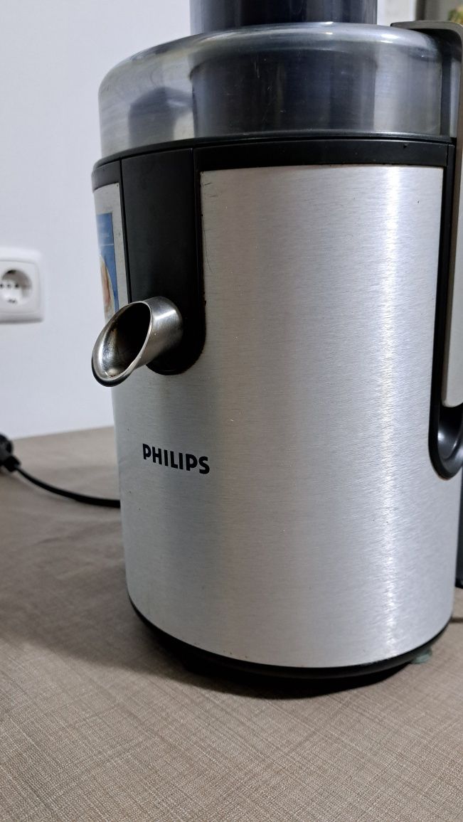 Storcător de fructe și legume Philips