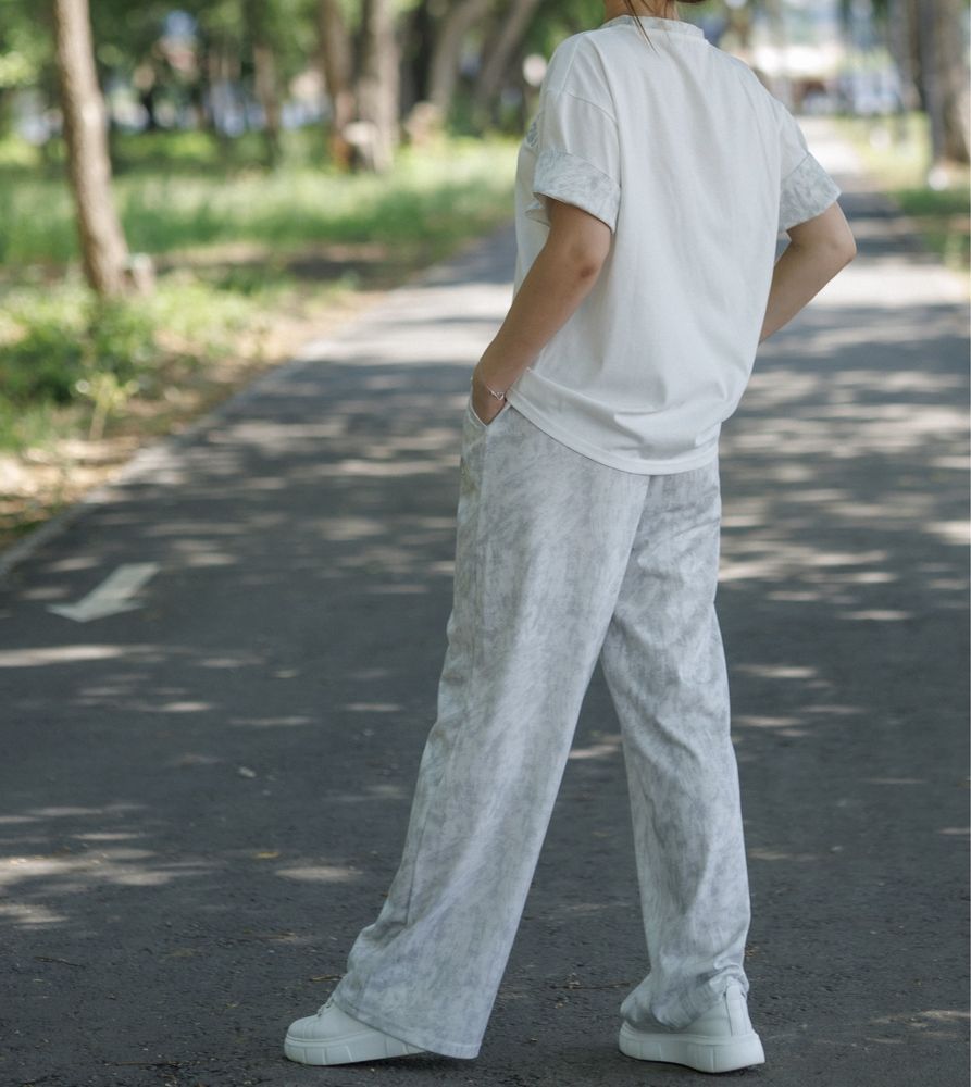 Женский прогулочный костюм