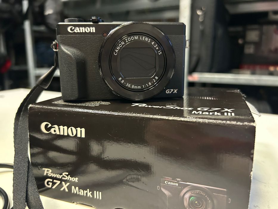 Vând Canon G7X Mark 3