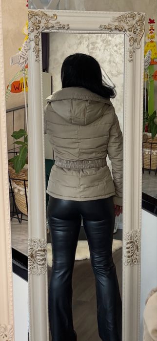 Дамско яке на марката Mohito