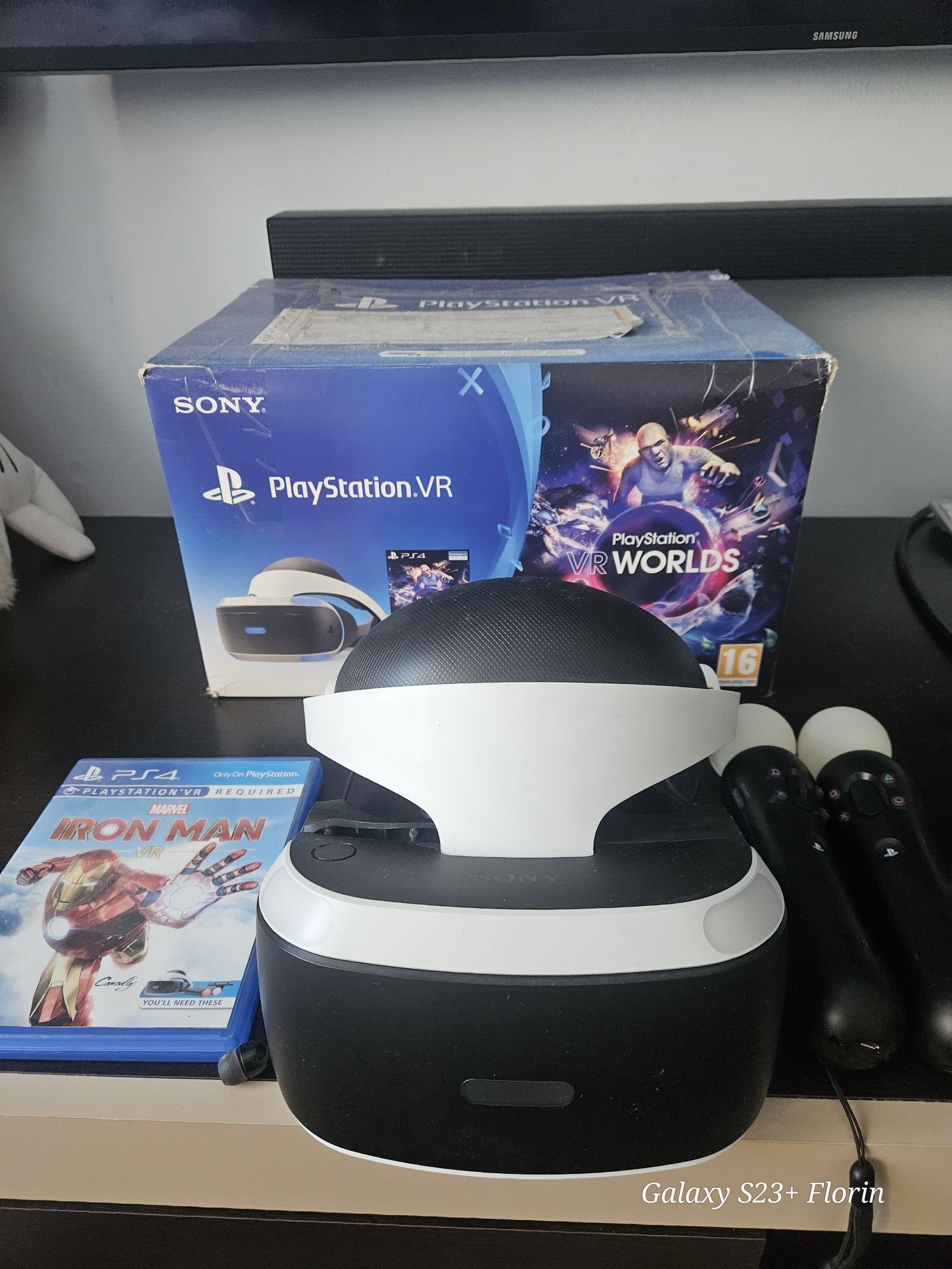 Vând PlayStation VR