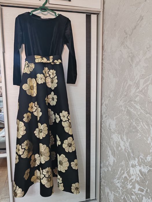 Продаются женская одежда