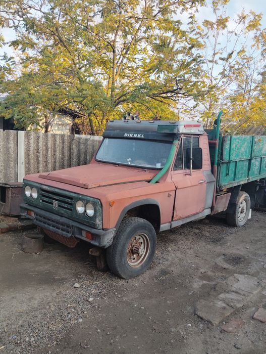 Vând auto ARO carosat