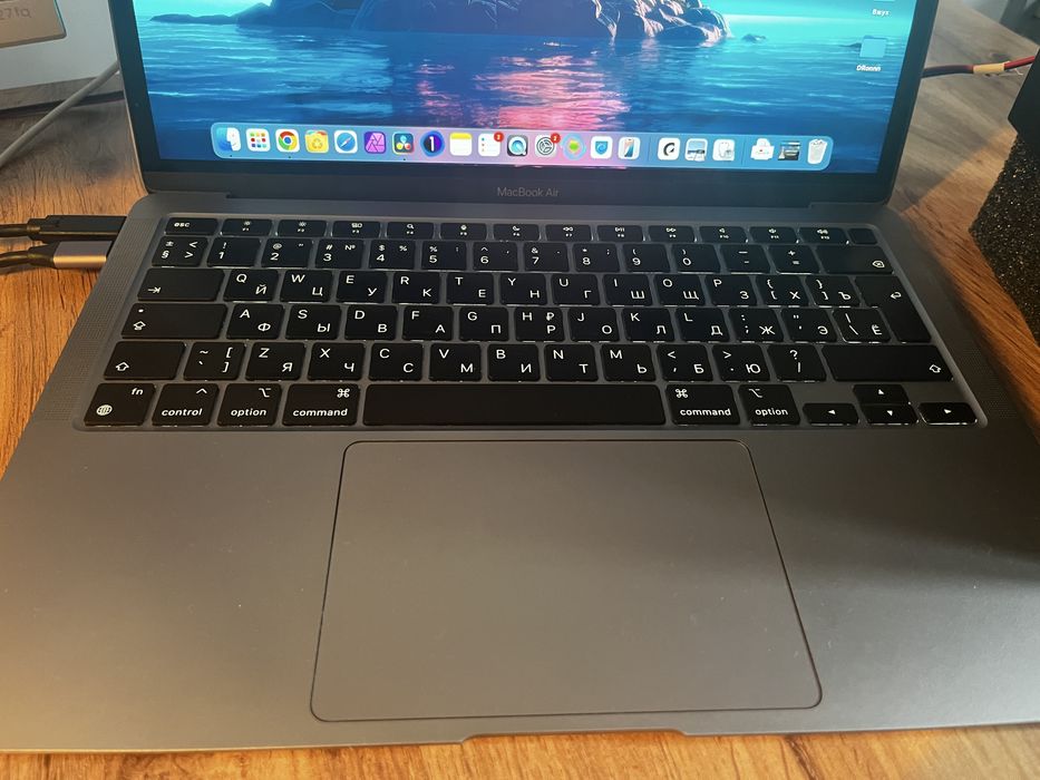 Macbook air M1. Apple