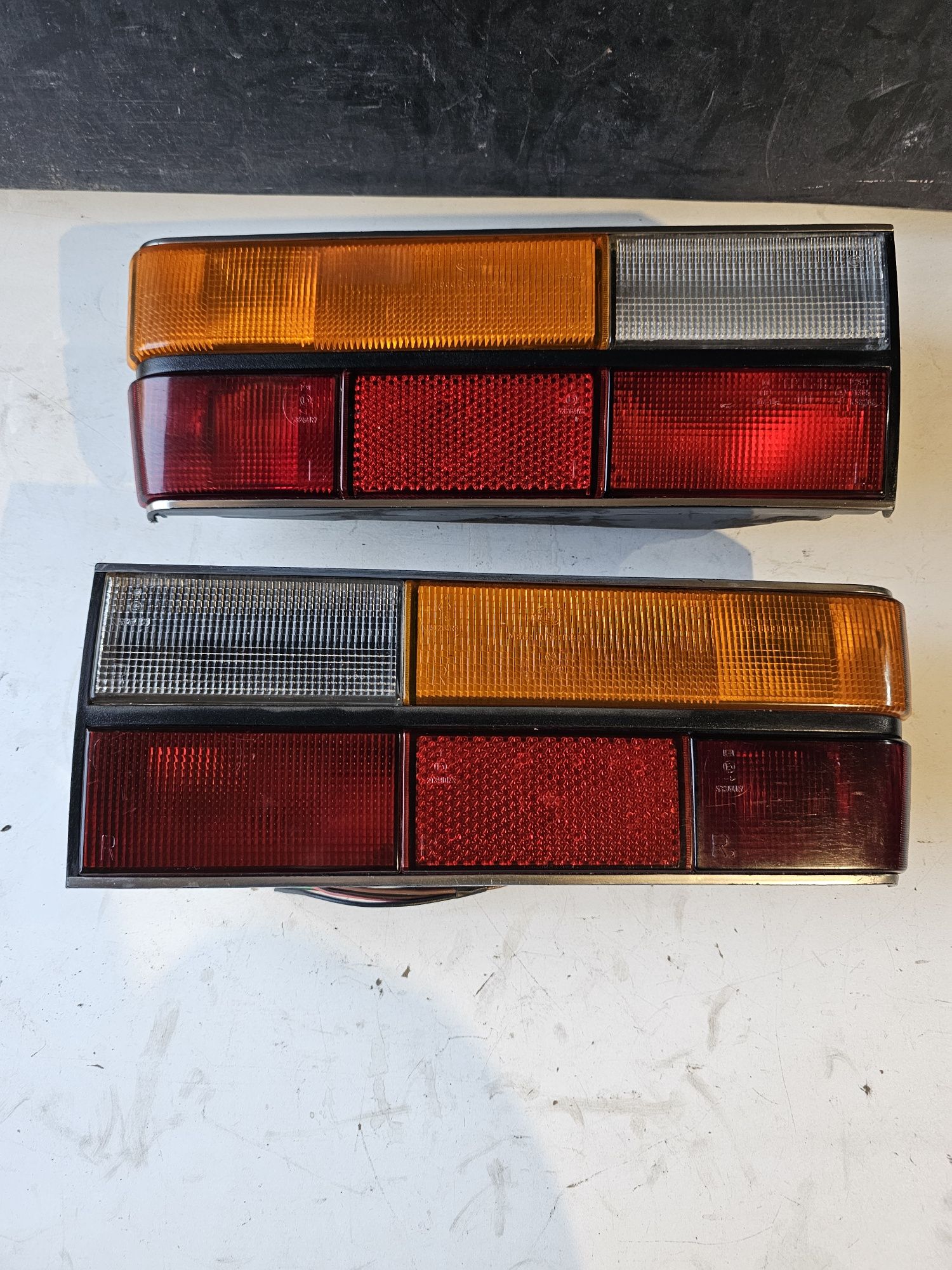 Stop Audi 100 C2