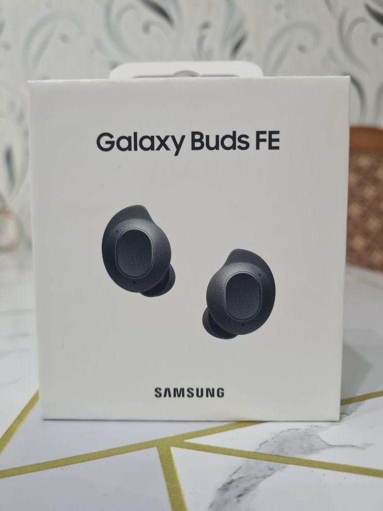 Беспроводные наушники SAMSUNG Galaxy Buds FE