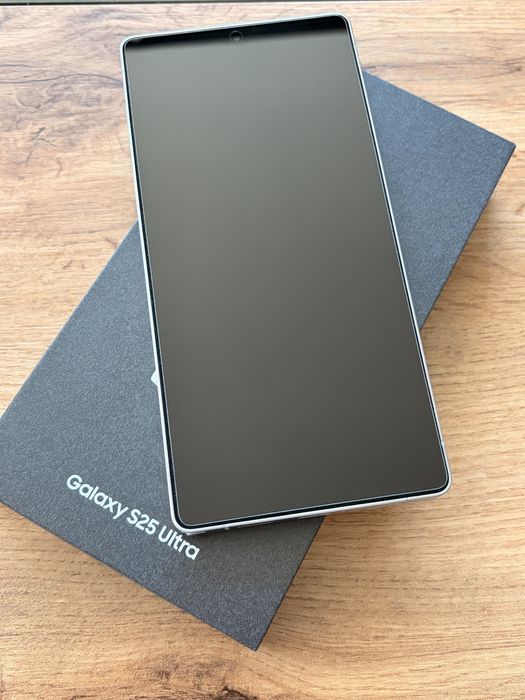 Samsung Galaxy S25 ULTRA 6.90 ", 256 GB