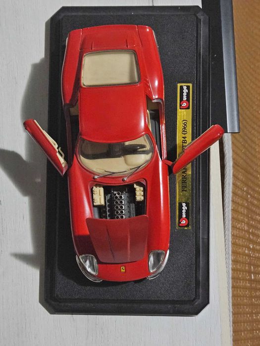 Macheta Bburago Ferrari 275 GTB 4 , scara 1 : 24