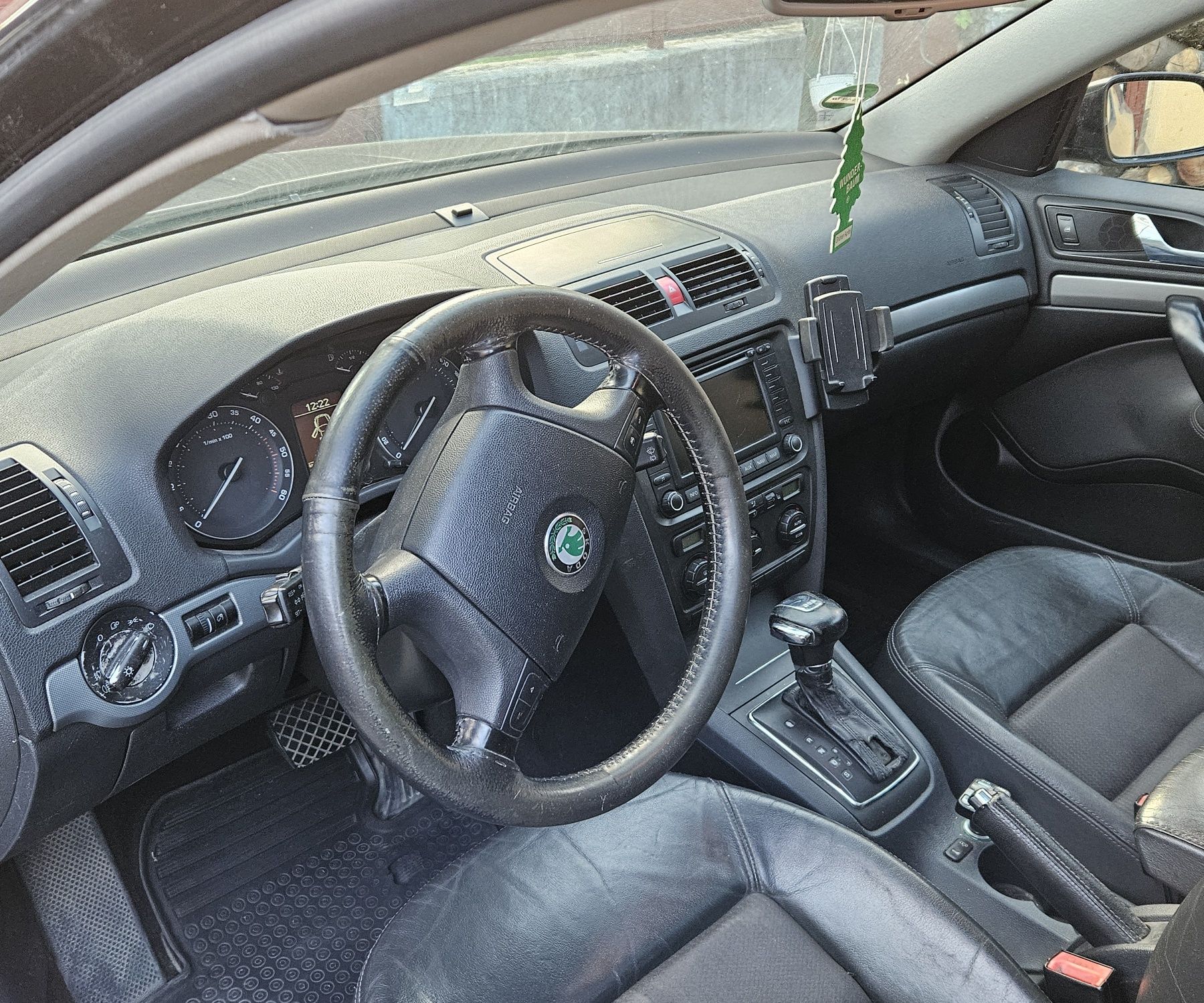 Skoda Octavia 2, 2.0