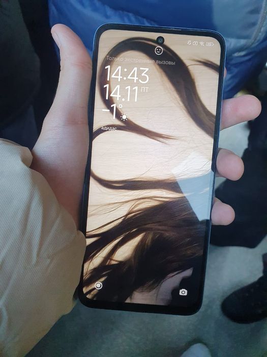 Редми 12 8/256 в среднем состоянии