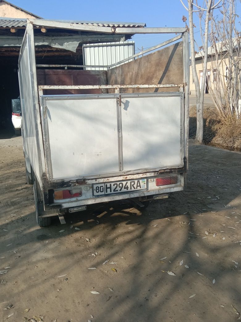 Labo damas sotiladi