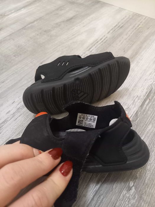 Adidas/ Nike детски обувки