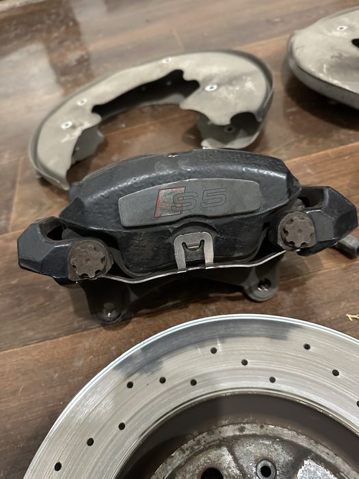 Спирачки комплект Ауди с5 Audi s5 b8/b8.5