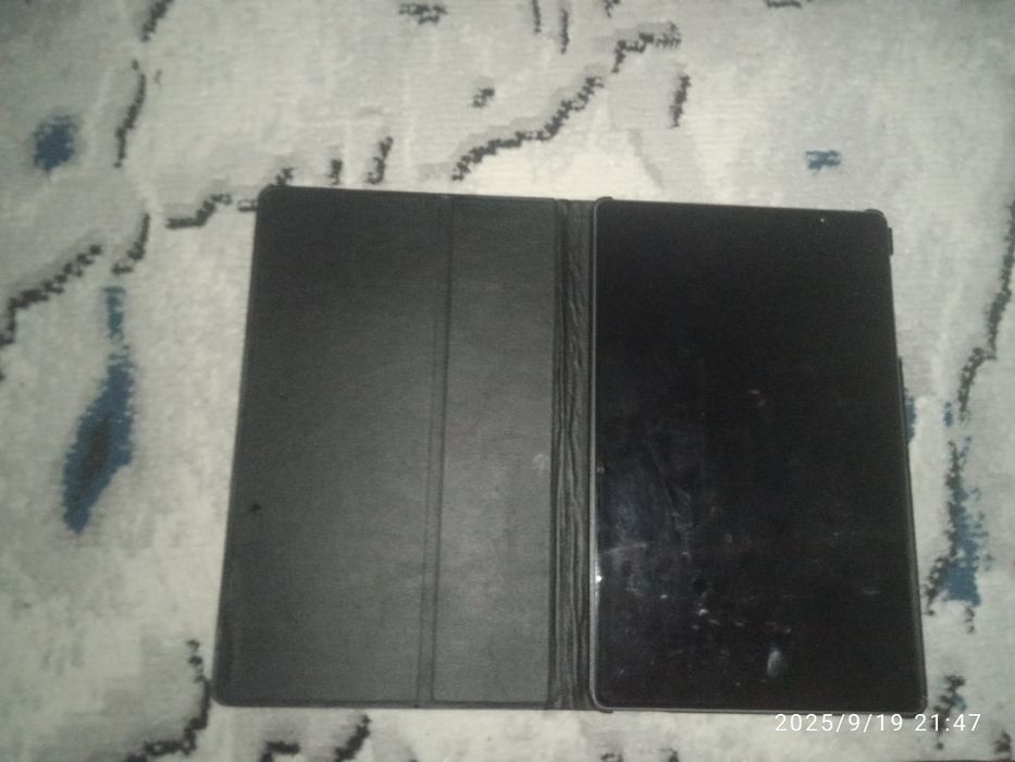 Android Nextbook BRT81 yaxshi holatda