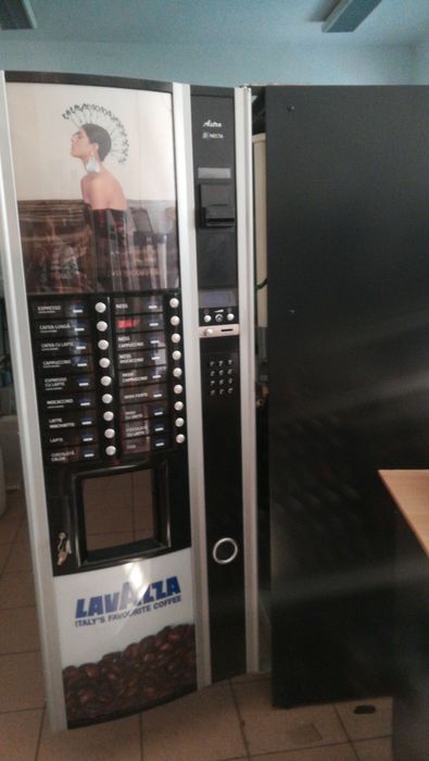 Automat cafea Necta Astro revizonat garantie 6 luni 10.000 cafele