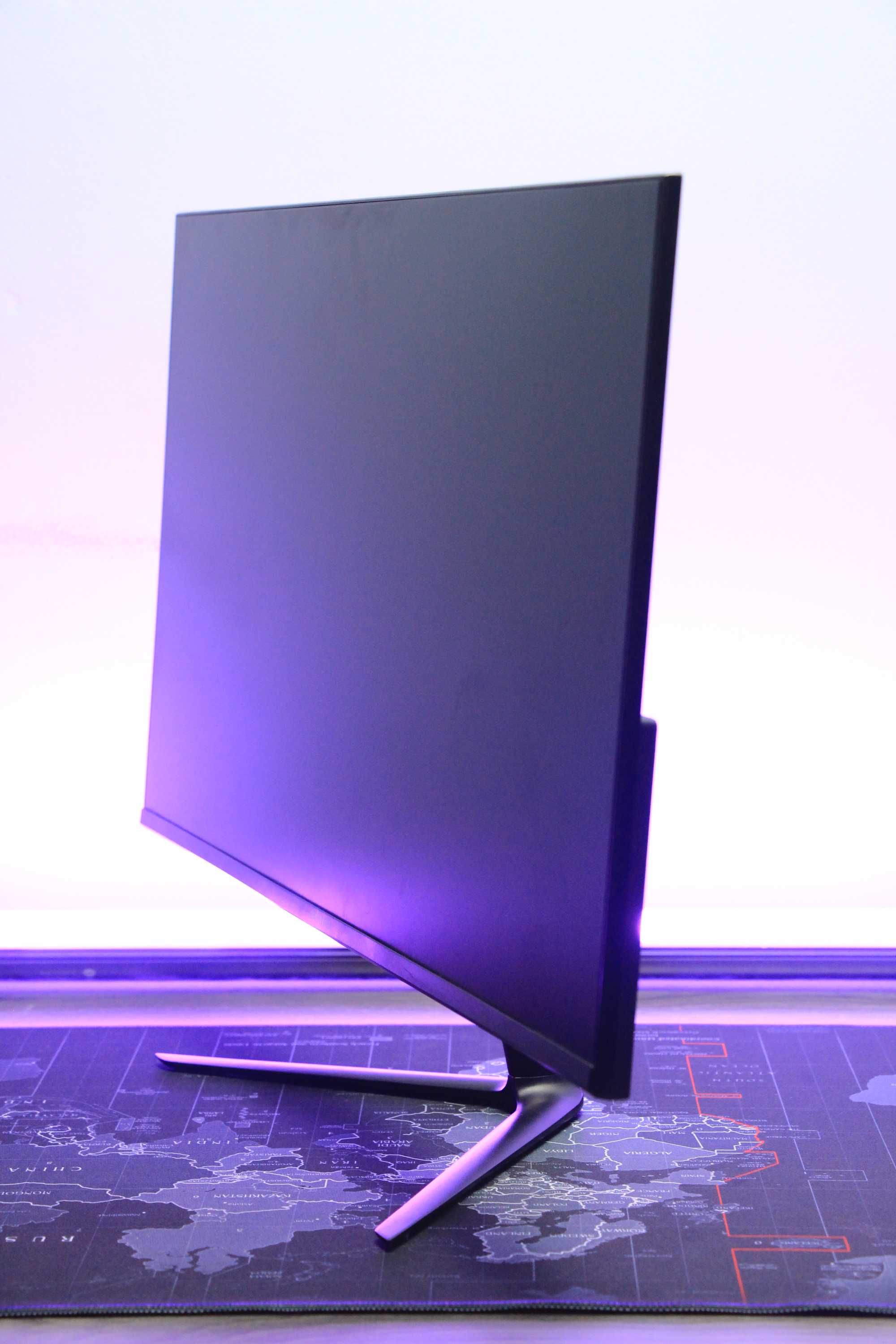 Aiwa 24" monitor ideal holatda