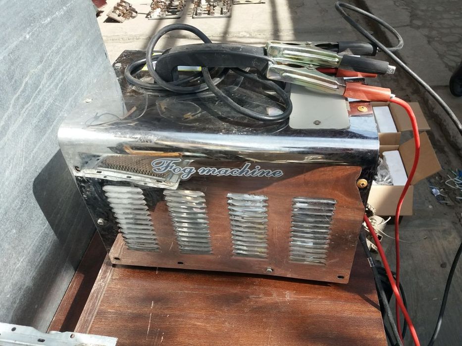 Универсальное зарядное устройство "Fog Machine"
