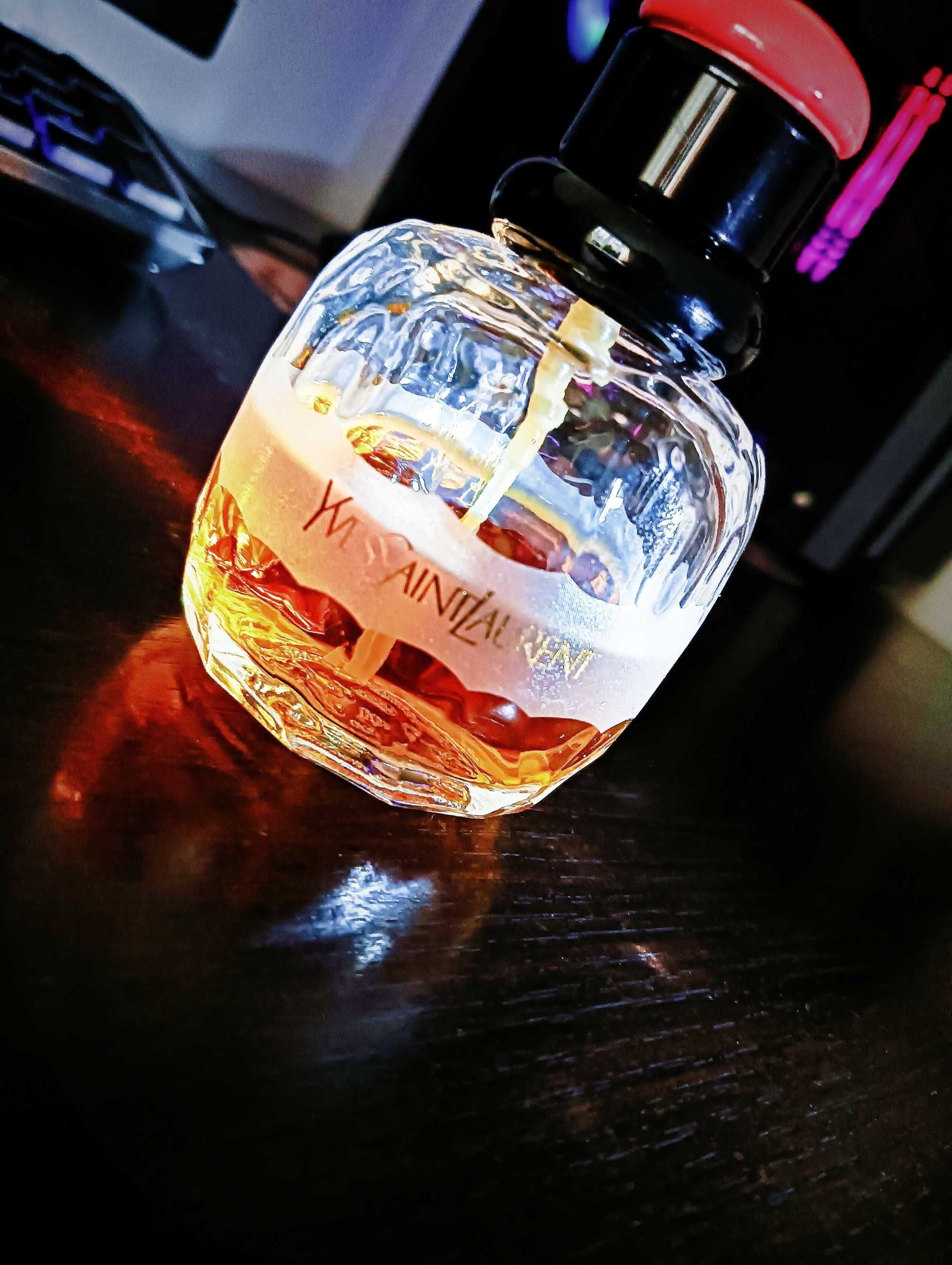 Vând parfum original Yves Saint Laurent pentru dame