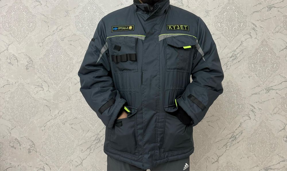 бушлат           .