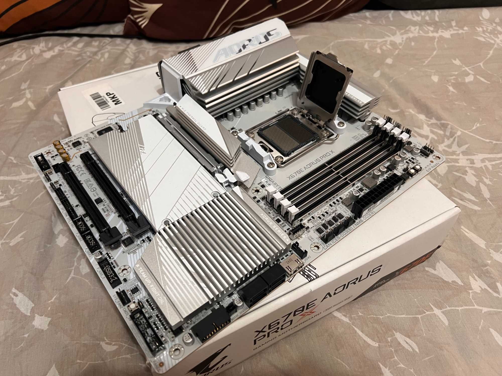 Gigabyte X670E Aorus Pro X