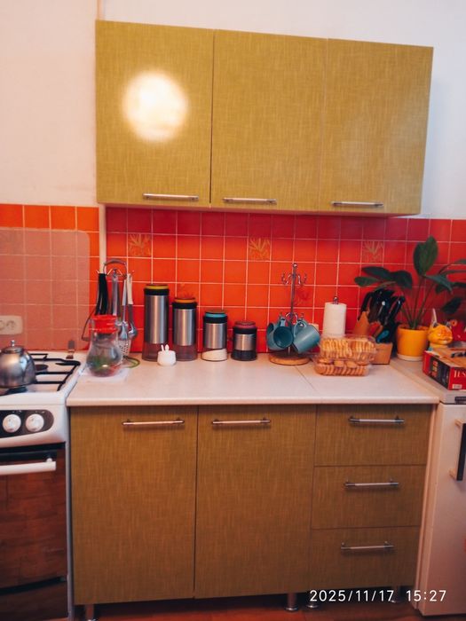 Срочно продам кухонный гарнитур