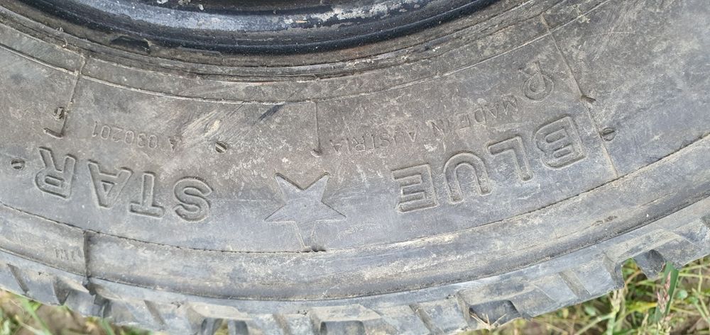 Anvelope cauciucuri r12