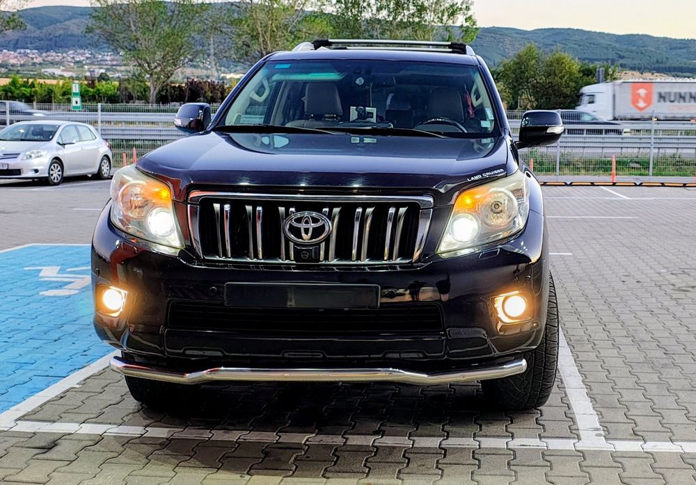 Toyota Land Cruiser 150