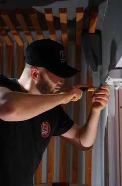 Установка доводчиков, замков.Ремонт и обслуживание.Вскрытие авто. 24/7