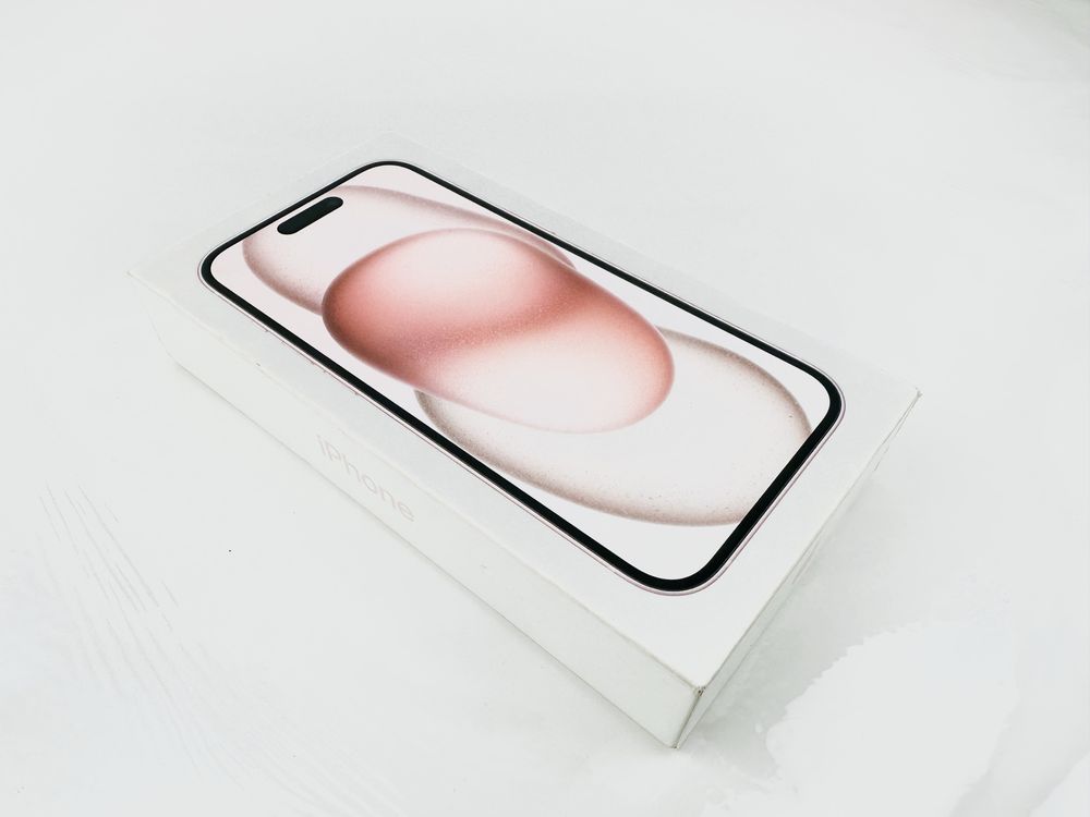 НОВ! Apple iPhone 15 128GB Pink Гаранция!