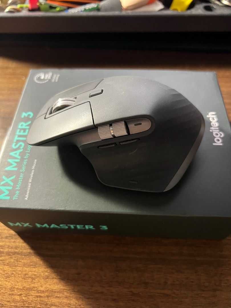 Mouse MX master 3 la cutie