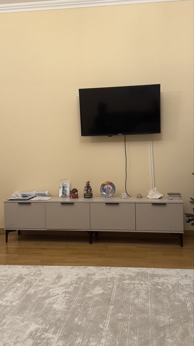 Консоль, бу, хорошем состоянии,