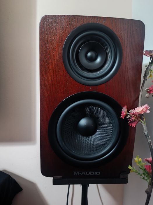 Monitoare profesionale M-AUDIO M3-8