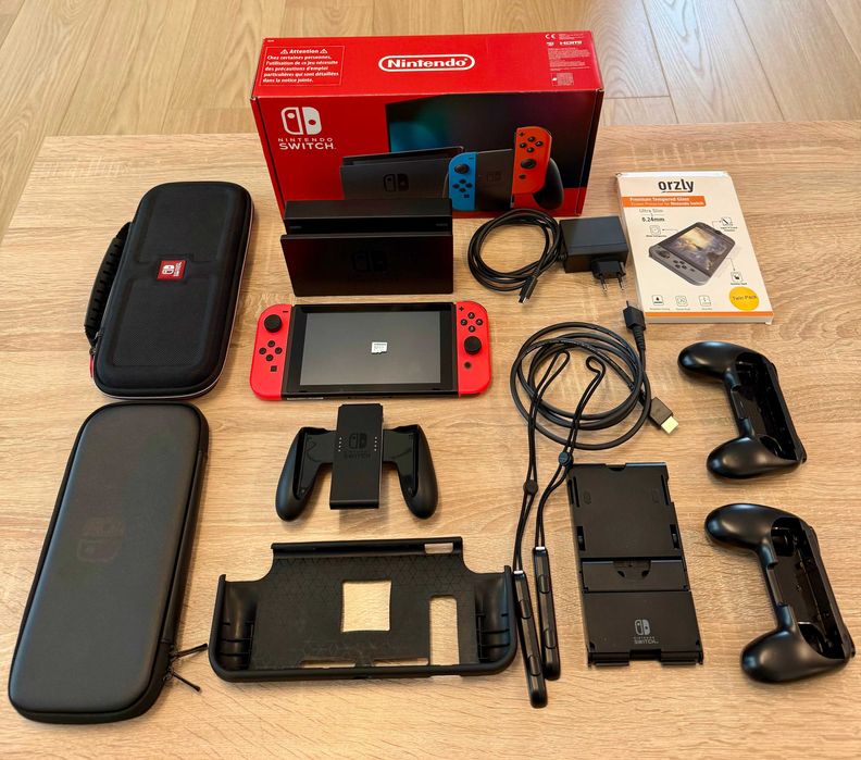 Nintendo Switch v2 + 128GB MicroSD и много аксесоари