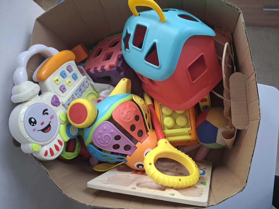 Сет играчки за дете 1-3 години