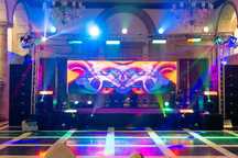 DJ & Producție Evenimente–Sunet, Lumini, Ecran LED & Efecte Premium