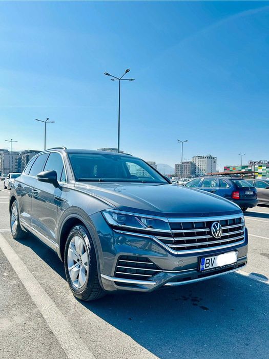 Vand Volkswagen Touareg cu Garantie